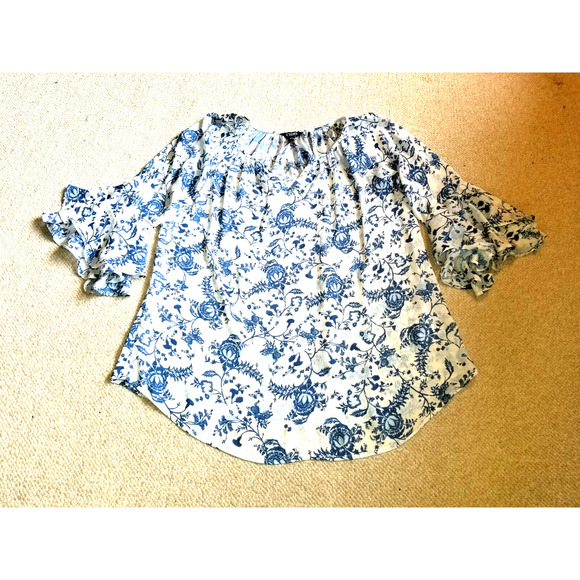 NWOT Womens Top-CHAPS RALPH LAUREN-blue/white floral silky sheer tunic flutter-L - Picture 1 of 4